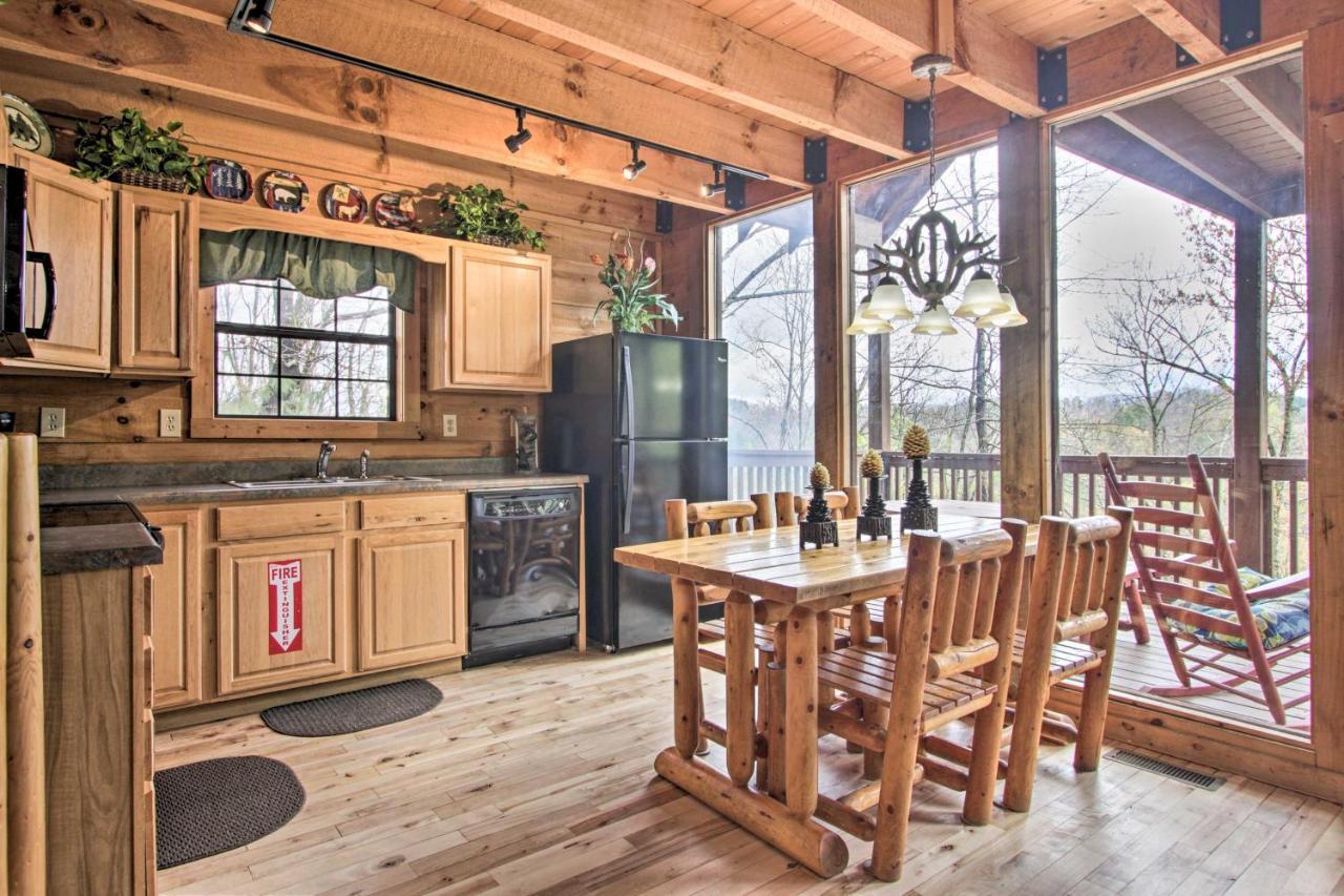 Sevierville Sanctuary Hot Tub, Pool Table And Deck! Exteriér fotografie